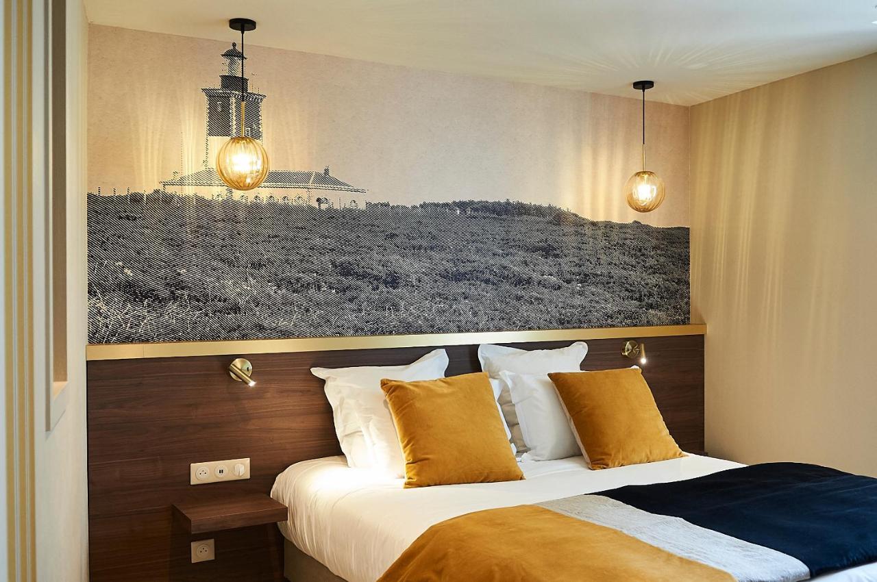 Hotel La Marine กรัวซ์ ภายนอก รูปภาพ