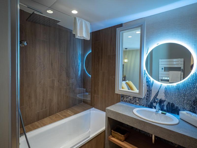 Hotel La Marine กรัวซ์ ภายนอก รูปภาพ