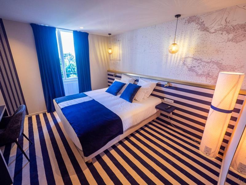Hotel La Marine กรัวซ์ ภายนอก รูปภาพ